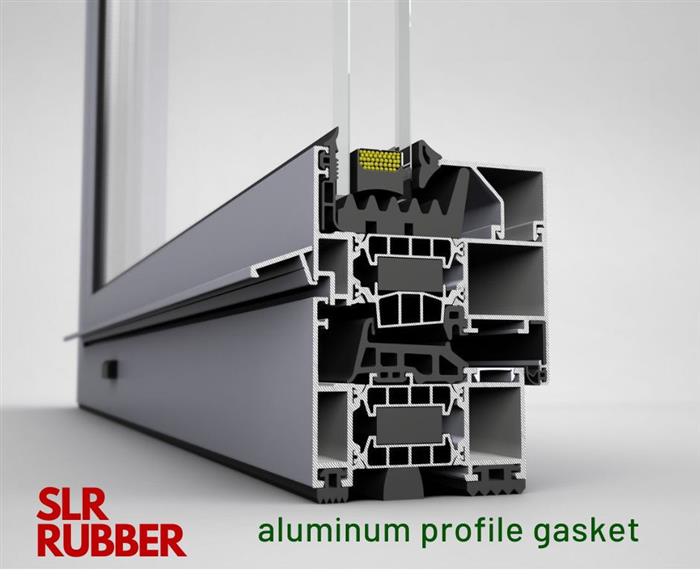 Akhtam al Abwab Walnawafidh Almasnueat Min al Aluminyum